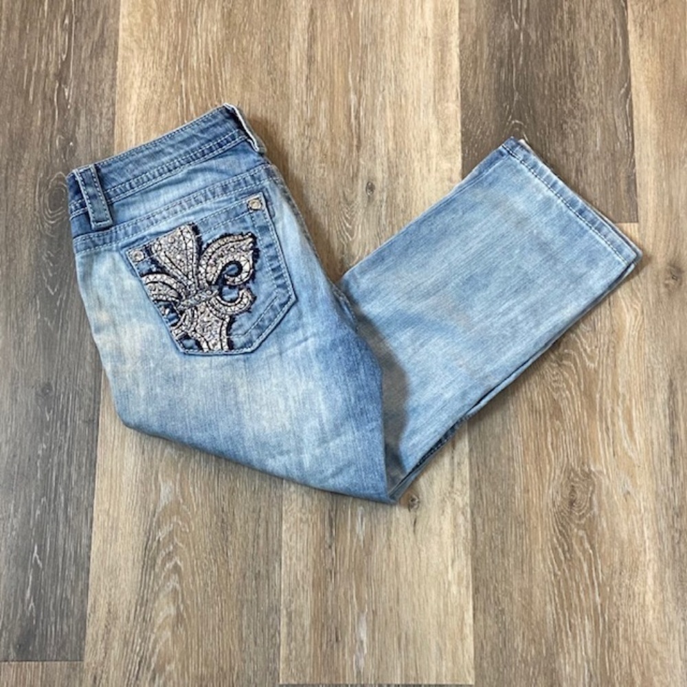MISS ME Signature Cuffed Capri Bling Pocket Pants